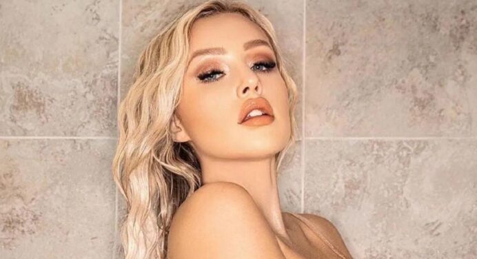 Patrycia Kayy shows off her incredible figure modeling her lace underwear