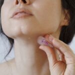 Ice For Skin - 6 Ways Ice Can help You Get Smoother And Younger Skin The uses of ice for smoother and younger skin