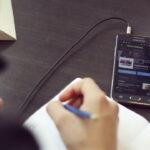 Why do modern phones no longer have FM radio