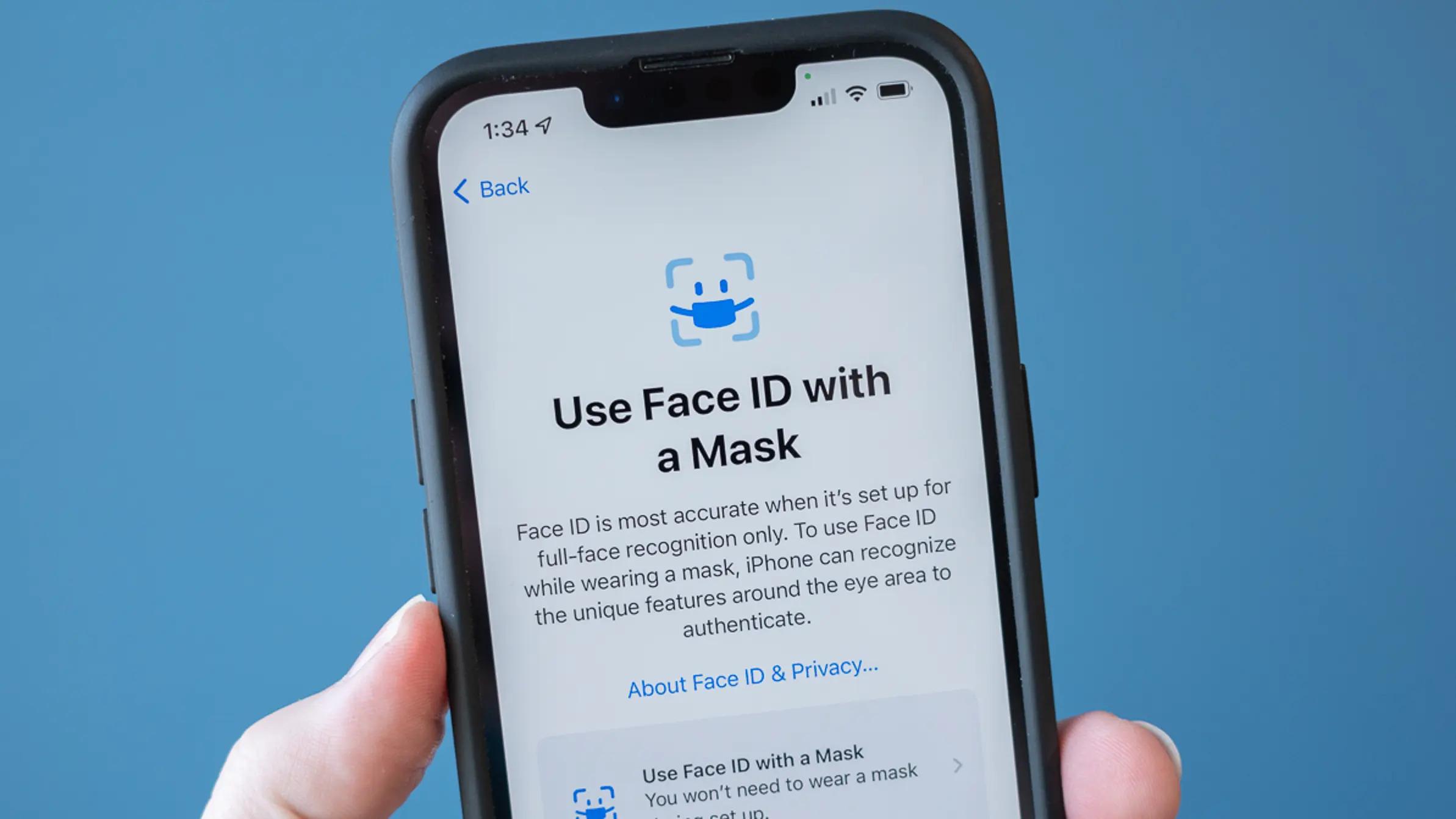 iPhone How to configure Face ID to be able to unlock the phone with the mask on