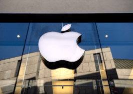 Apple stops selling all its devices online in Russia 2