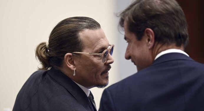 “Johnny Depp was drunk, jealous and controlling”, this is how an ex describes the actor