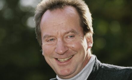 Bill Paterson – Lord Lyman Beesbury 1 scaled