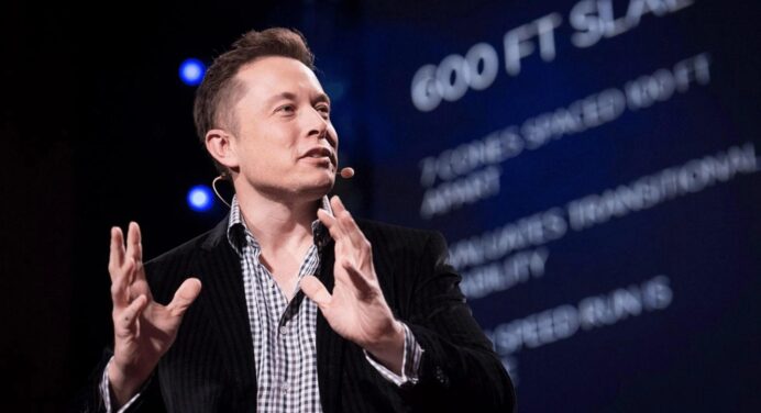 Elon Musk spoke out for the legal battle between Johnny Depp and Amber Heard