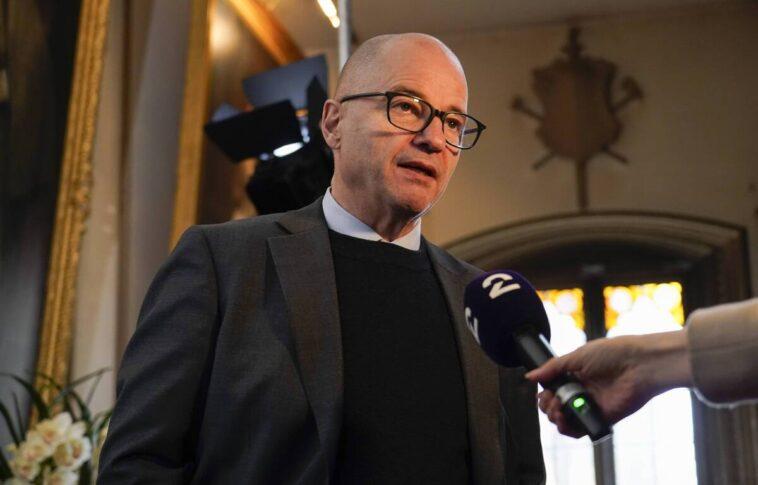 Norways Minister of Defense resigns Has made several bad choices