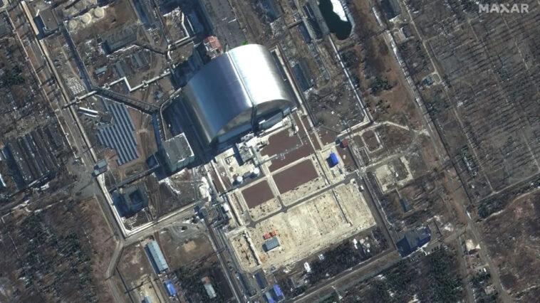 Russian troops withdraw from Chernobyl