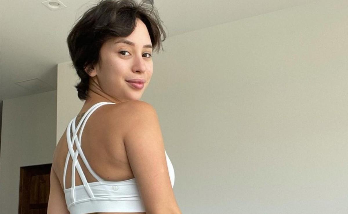 Veronica Perasso starts to perrear with a short dress and turns on the nets