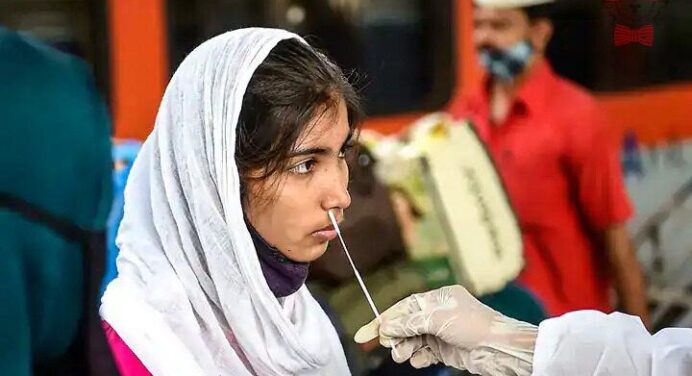 Delhi Corona Update: Corona picks up speed again in Delhi, new cases cross 1000, positivity rate 4.38 percent