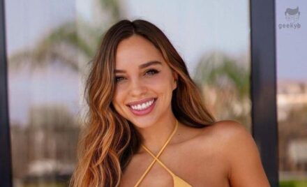 From the kitchen Veronica Bielik joins the fashion without a bra and boasts more