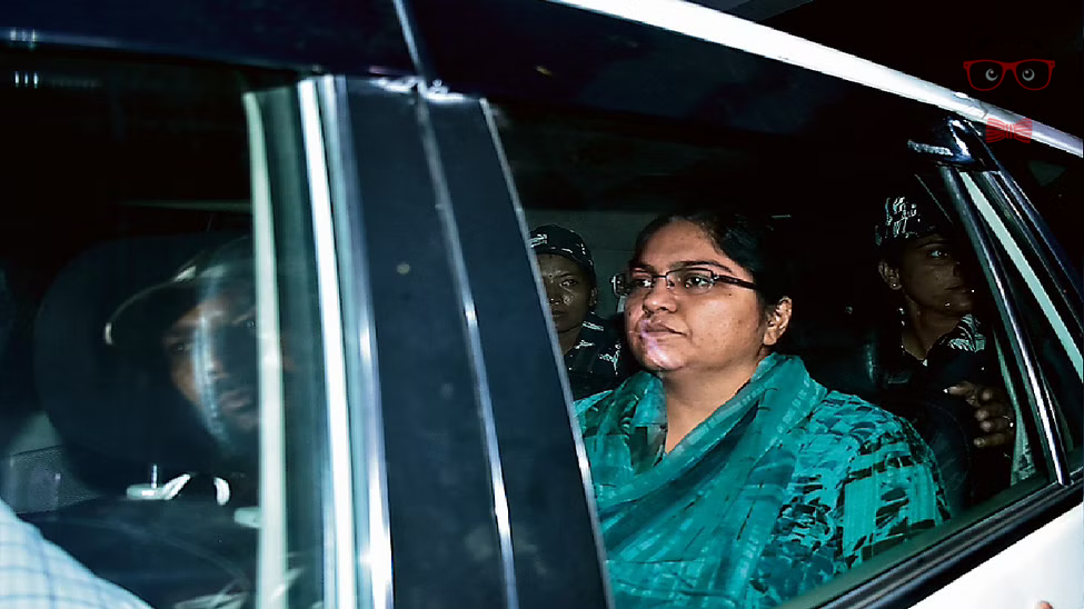 IAS Pooja Singhal UPSC Crack at the age of 21 career of 22 years know the journey from Youngest IAS to Hotwar