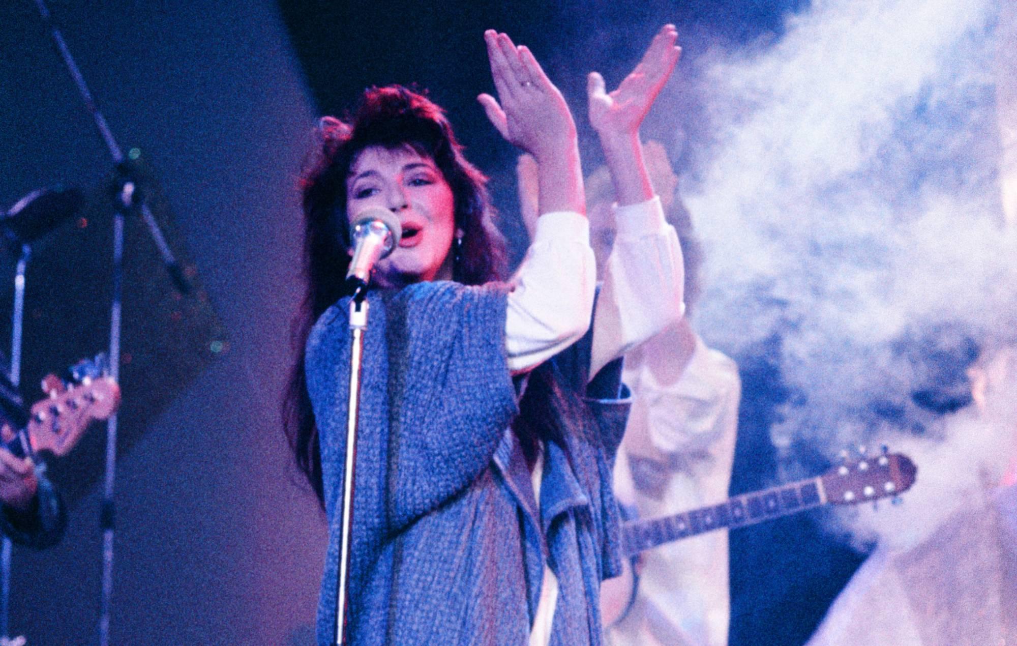 Stranger Things 4: Who Is Kate Bush, The Author Of The 80'S Song That The Netflix Series Has Launched To Number 1 On Itunes?