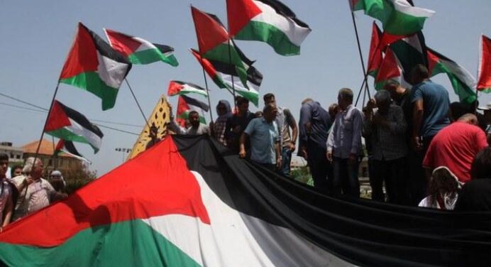 Thousands of Israelis on tense ‘flag march’ in Jerusalem