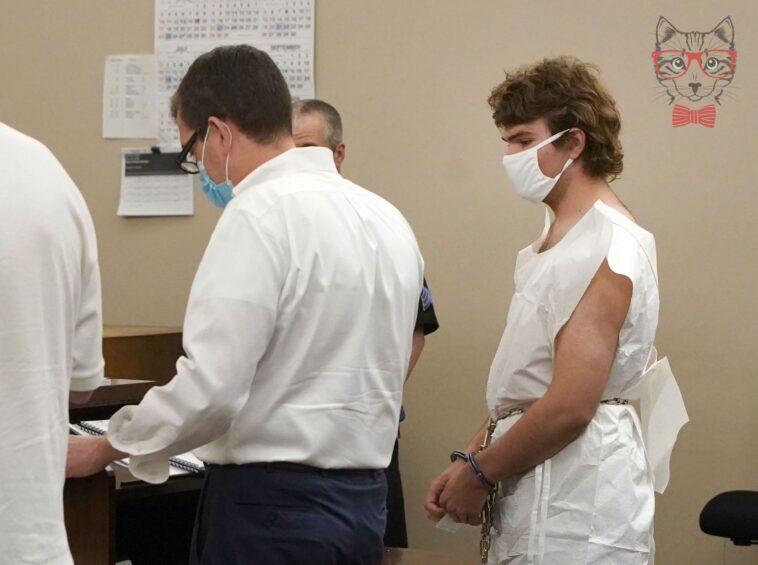 Payton Gendron right chatting with his attorney during his arraignment on Saturday.