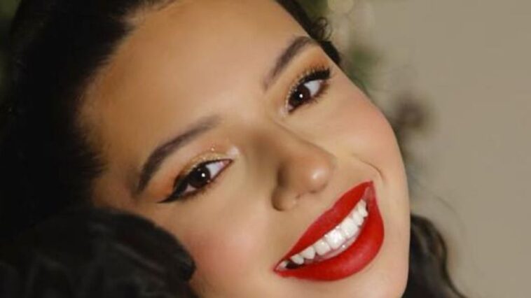 Take a deep breath before seeing Angela Aguilar in her childhood