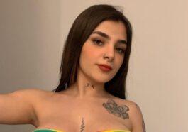 With a trikini Karely Ruiz discovers an angle that you had not seen