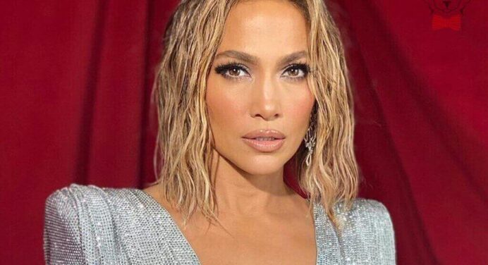 Jennifer Lopez’s easy trick with Vaseline to erase wrinkles