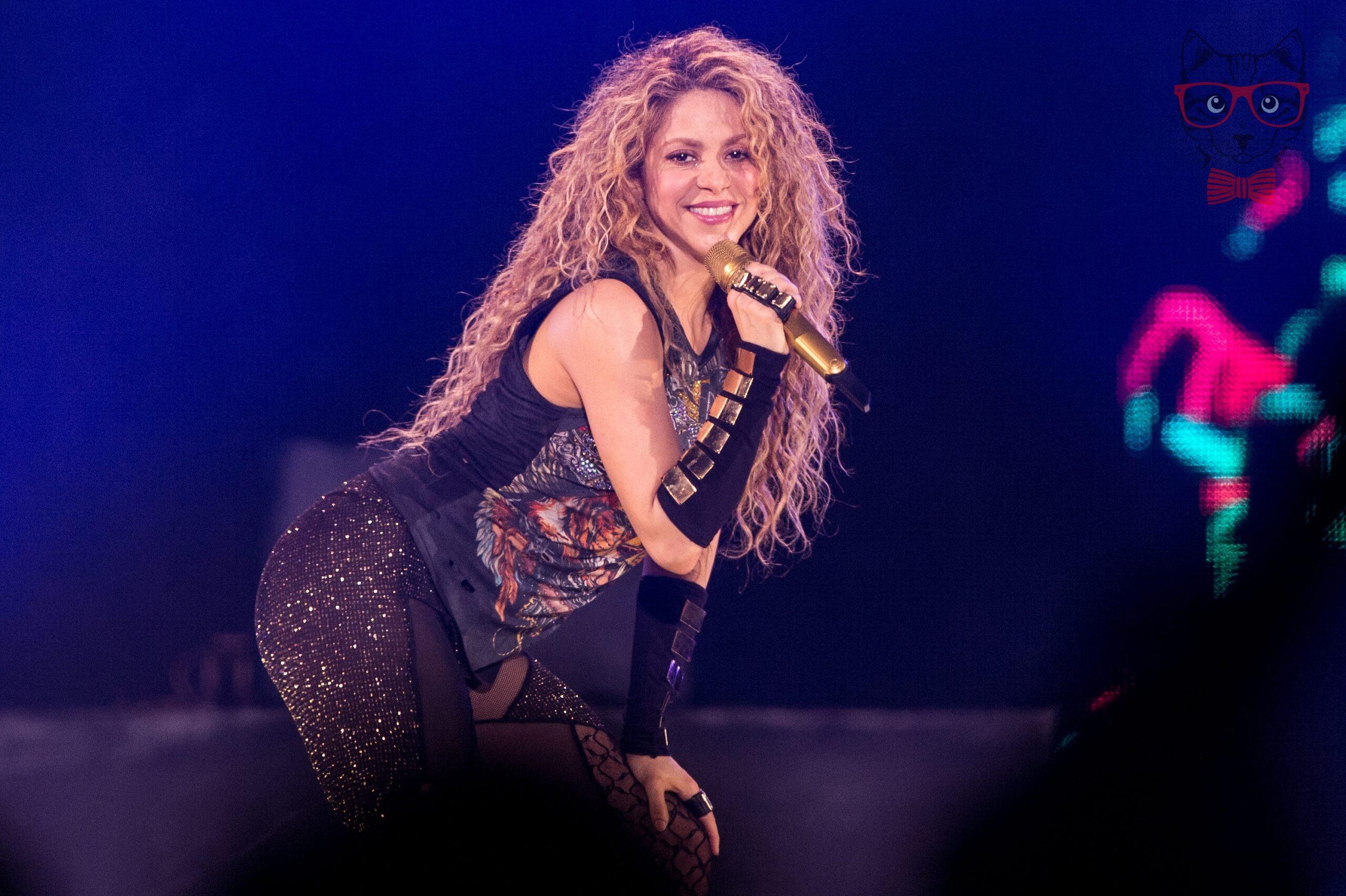 shakira scaled