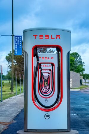 Tesla achieves another milestone: having 35,000 Superchargers worldwide Tesla achieves another milestone: having 35,000 Superchargers worldwide