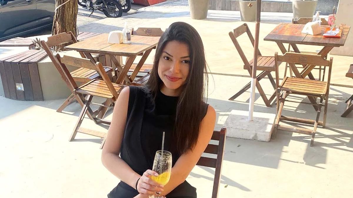 Brazilian beauty queen Gleycy Correia 1