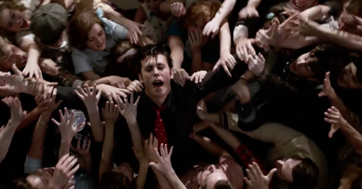 Elvis comes to life in Austin Butler's portrayal Elvis the king