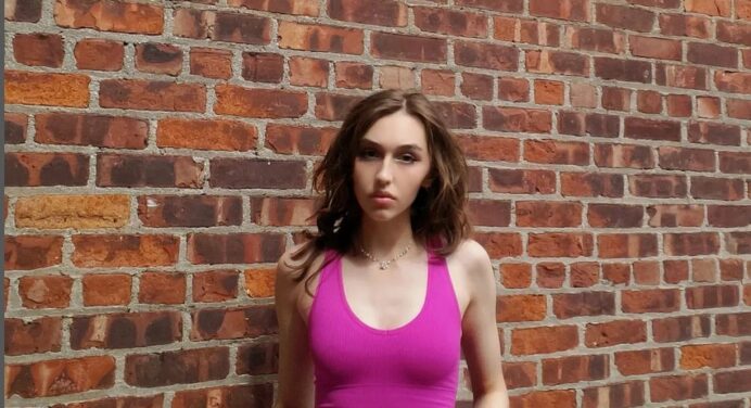 Willow Rose (Instagram Star) Wiki, Biography, Age, Height, Weight, Deal, Net Worth, Dating, Career, Facts