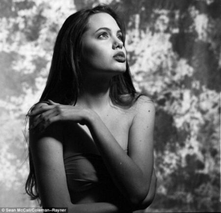 Angelina Jolie turns 47: the unpublished PHOTOS of her youth where she squanders natural beauty