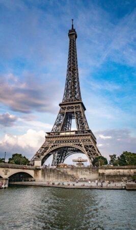 m svlnrjfxy Eiffel Tower, Paris across body of water during daytime