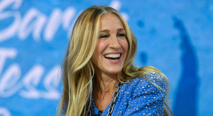 Even at 57, Sarah Jessica Parker looks stunning in an all-black wetsuit