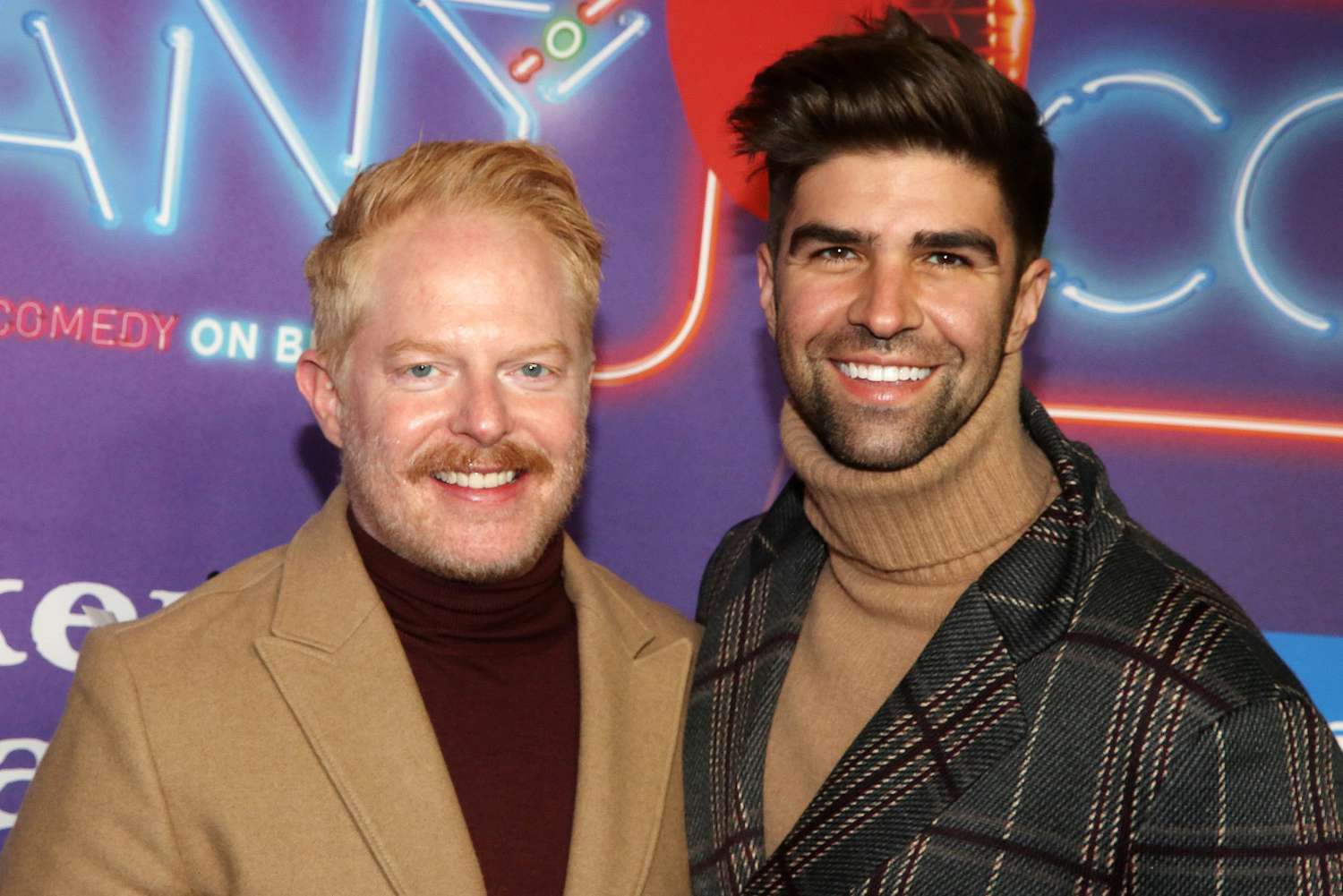 Jesse Tyler Ferguson 2000 ea637ccf0f894278af14e1ab12605cd9