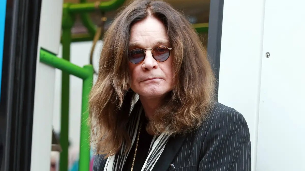 Ozzy Osbourne, claiming that he is "not physically capable" of performing his upcoming European and UK tour dates, hints at retirement Ozzy Osbourne