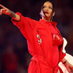 Rihanna's halftime concert at the Super Bowl: the pregnant diva impresses in a solo performance Rihanna