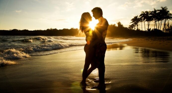 A kiss that promises orgasms: the Singapore kiss